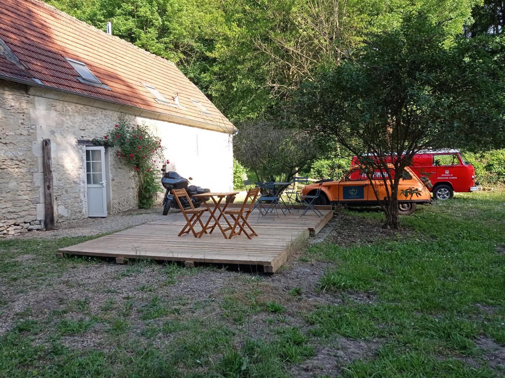 Villa Chez Tombivouac Pierrefonds Exterior foto